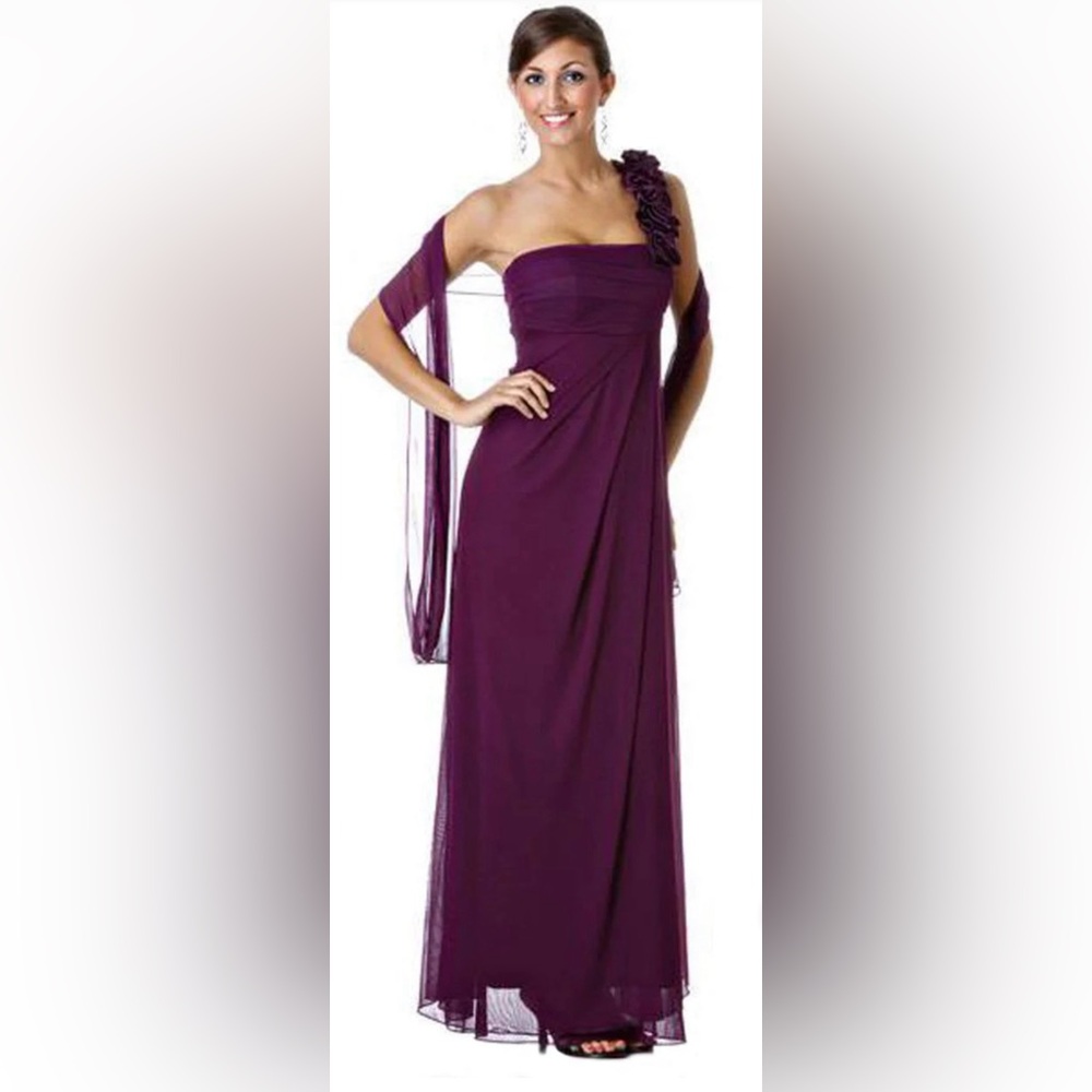 One Shoulder Rosette Strap Purple Waist Gown / Prom Dress Size Small